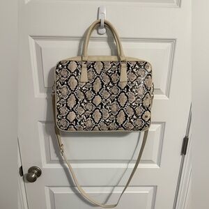 Stylish Snake Print Women's Laptop Bag
